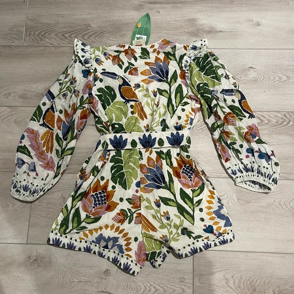 NWT - Farm Rio Summer Garden Floral Romper with Belt, size Small - Picture 4 of 6